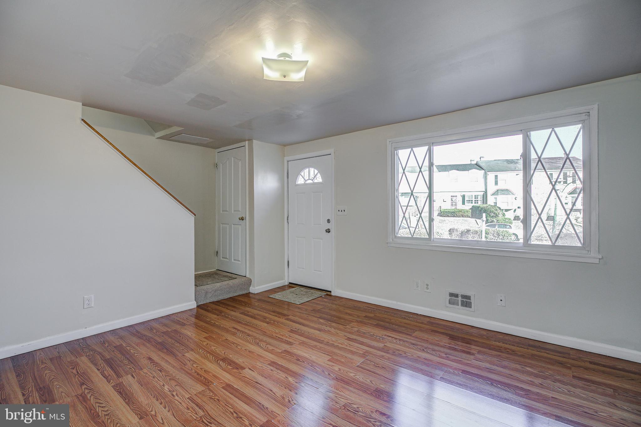 5268 Darien Road Baltimore, MD 21206 - Photo 7 of 36 Gallery Image 7