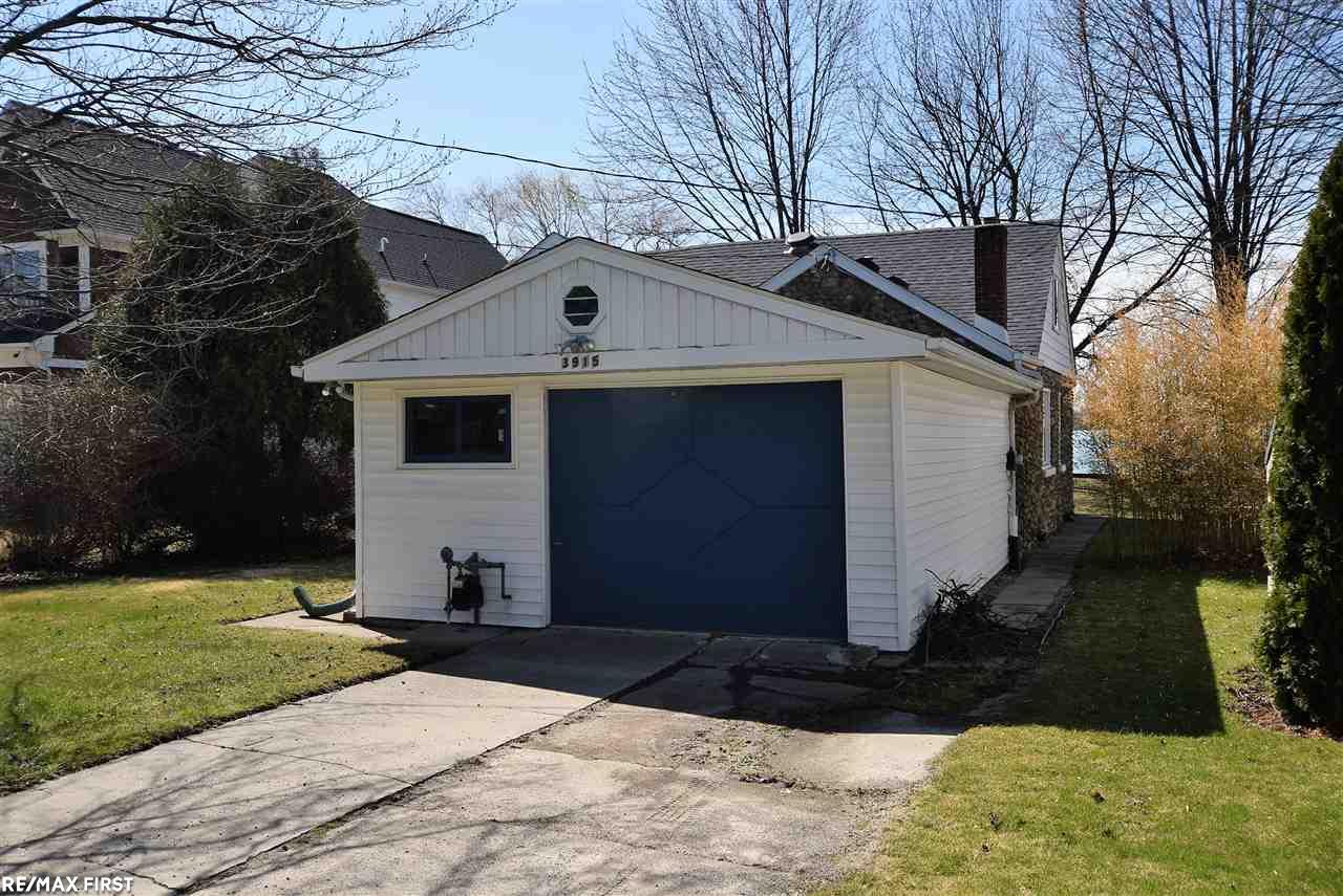 3915 Pointe Tremble Road Algonac, MI 48001 - Photo 9 of 39 31345808-8.JPG