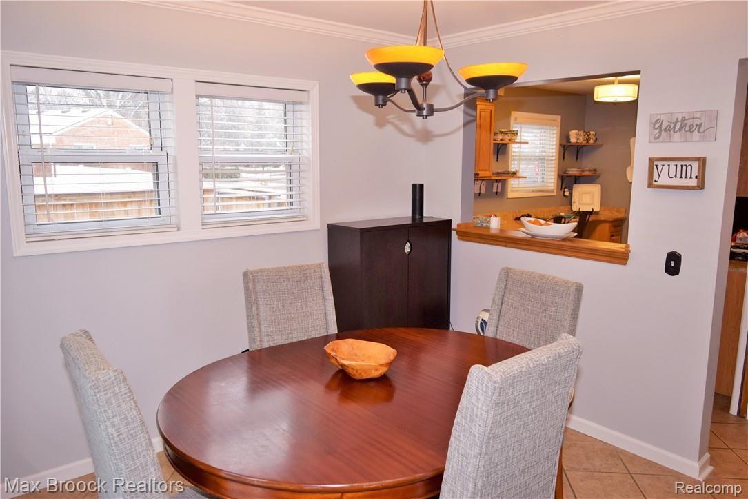 3406 West Webster Road Royal Oak, MI 48073 - Photo 3 of 18 DSC_0409.JPG
