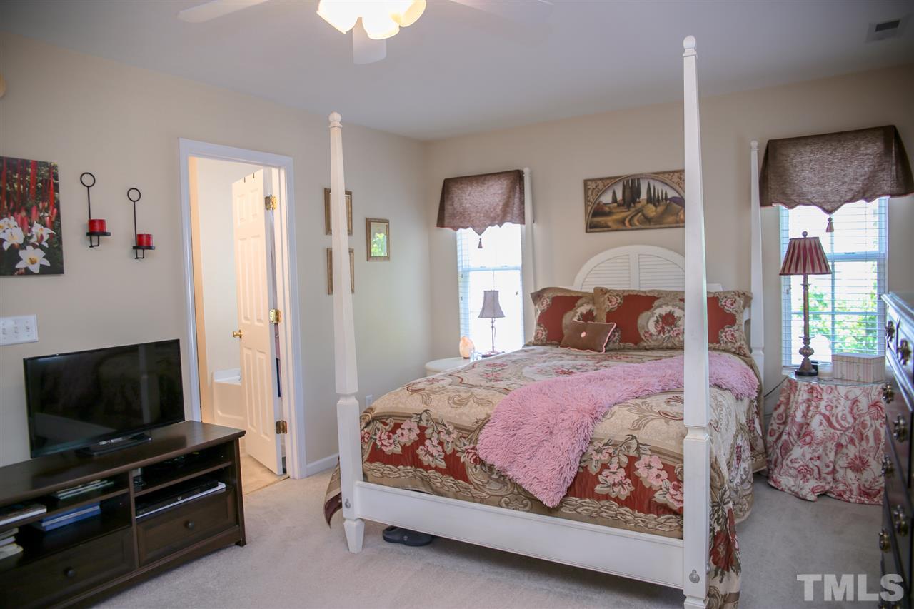 3061 Settle In Lane Raleigh, NC 27614 - Photo 13 of 26 Gallery Image 13
