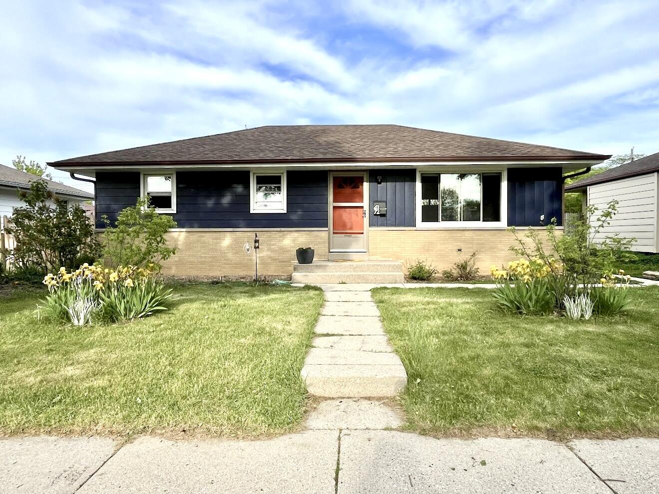 4172 South 52nd Street Milwaukee, WI 53220 - Photo 1 of 20 IMG_5132