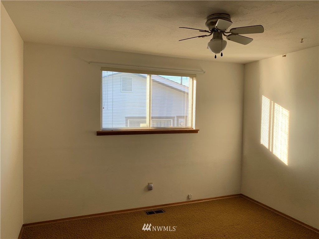 5404 West Highland Road Everett, WA 98203 - Photo 12 of 17