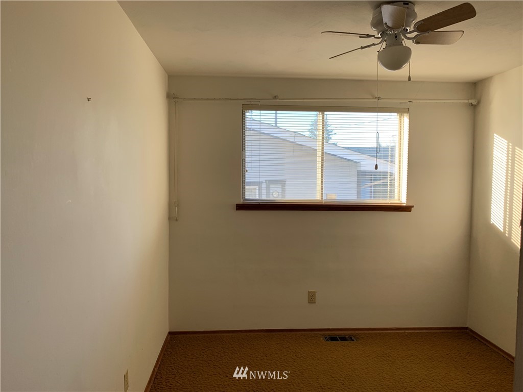 5404 West Highland Road Everett, WA 98203 - Photo 10 of 17