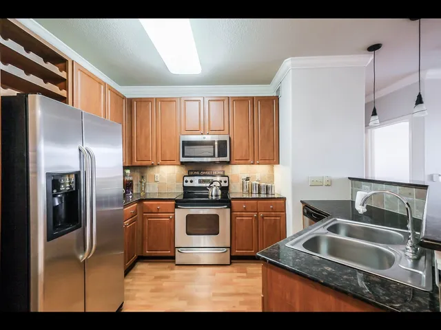 $259,000 | 1711 Old Spanish Trail, Unit 151, Houston, TX 77054