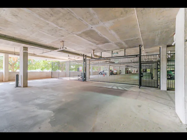 $259,000 | 1711 Old Spanish Trail, Unit 151, Houston, TX 77054