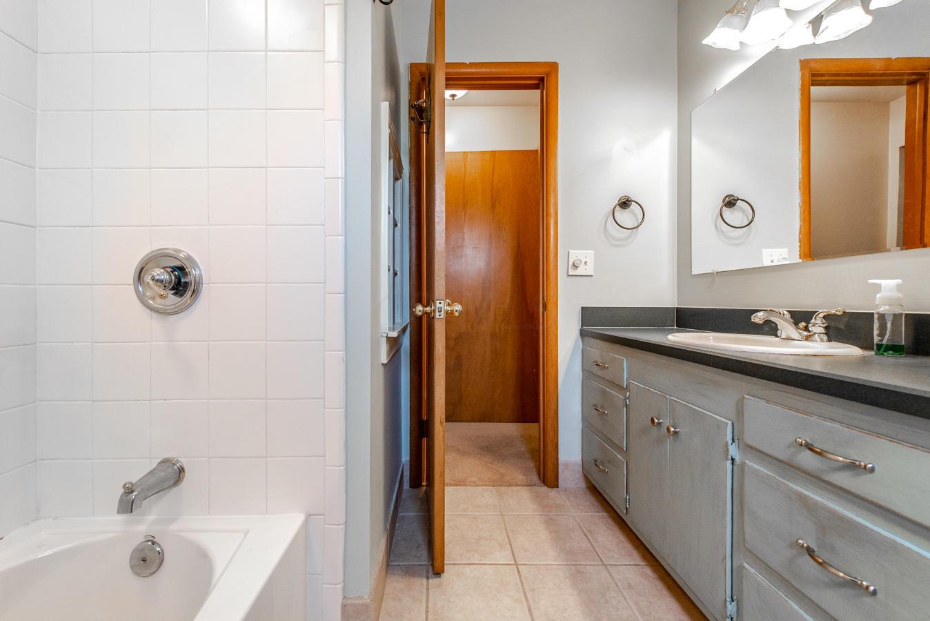3460 Kirkham Road Columbus, OH 43221 - Photo 16 of 28 Gallery Image 16