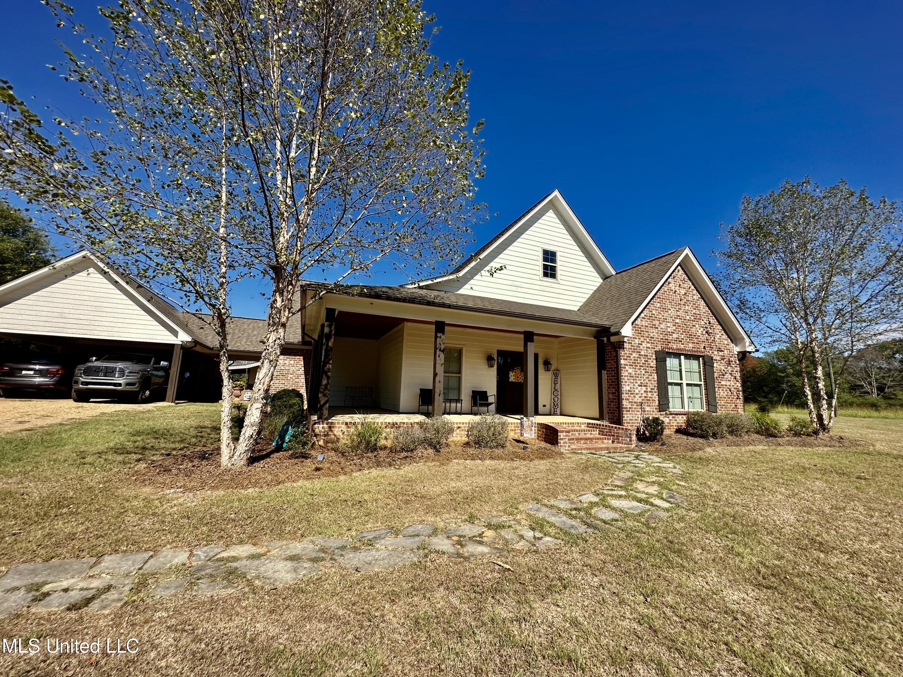 166 Otha Jones Road Magee, MS 39111 - Photo 4 of 88 IMG_1603
