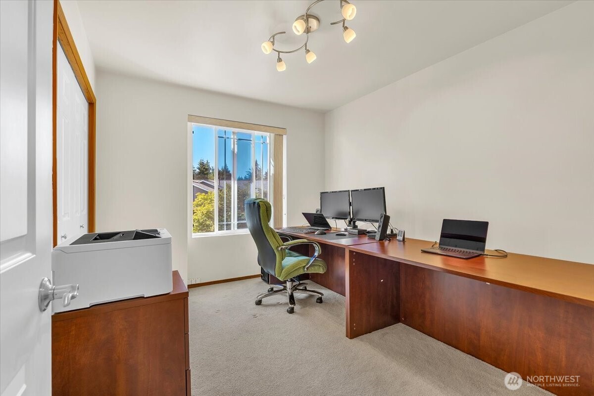 3124 201st Street Southeast Bothell, WA 98012 - Photo 15 of 38