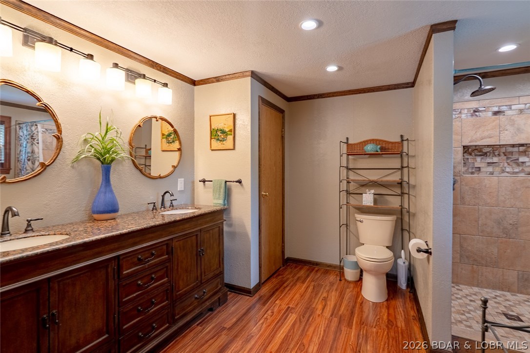 3135 Lick Creek Road Edwards, MO 65326 - Photo 15 of 94 expansive primary ensuite