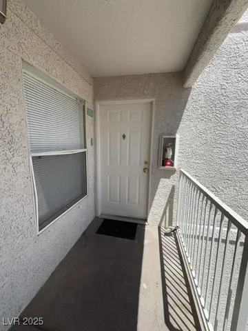 $1,150 | 6800 East Lake Mead Boulevard, Unit 2024, Las Vegas, NV 89156