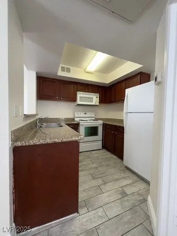 $1,150 | 6800 East Lake Mead Boulevard, Unit 2024, Las Vegas, NV 89156