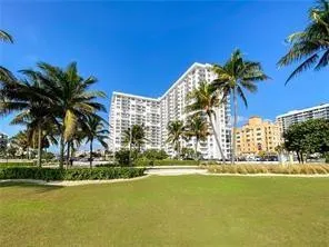 $2,250 | 405 North Ocean Boulevard, Unit 527, Pompano Beach, FL 33062
