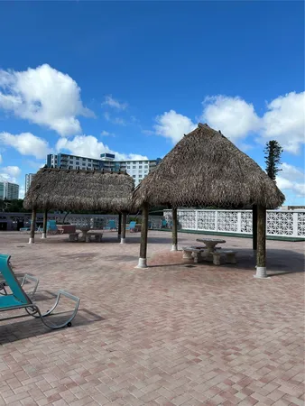 $2,250 | 405 North Ocean Boulevard, Unit 527, Pompano Beach, FL 33062