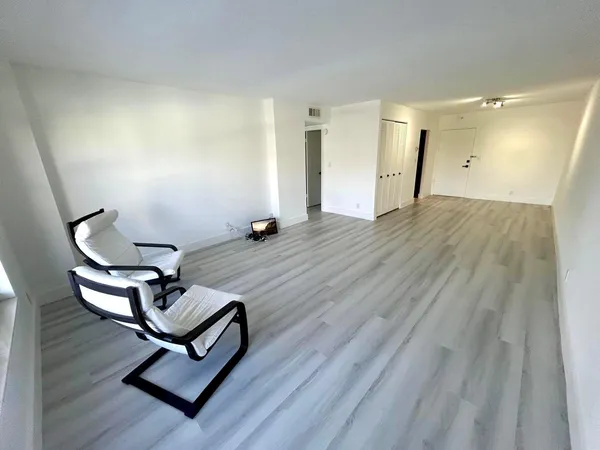 $2,250 | 405 North Ocean Boulevard, Unit 527, Pompano Beach, FL 33062