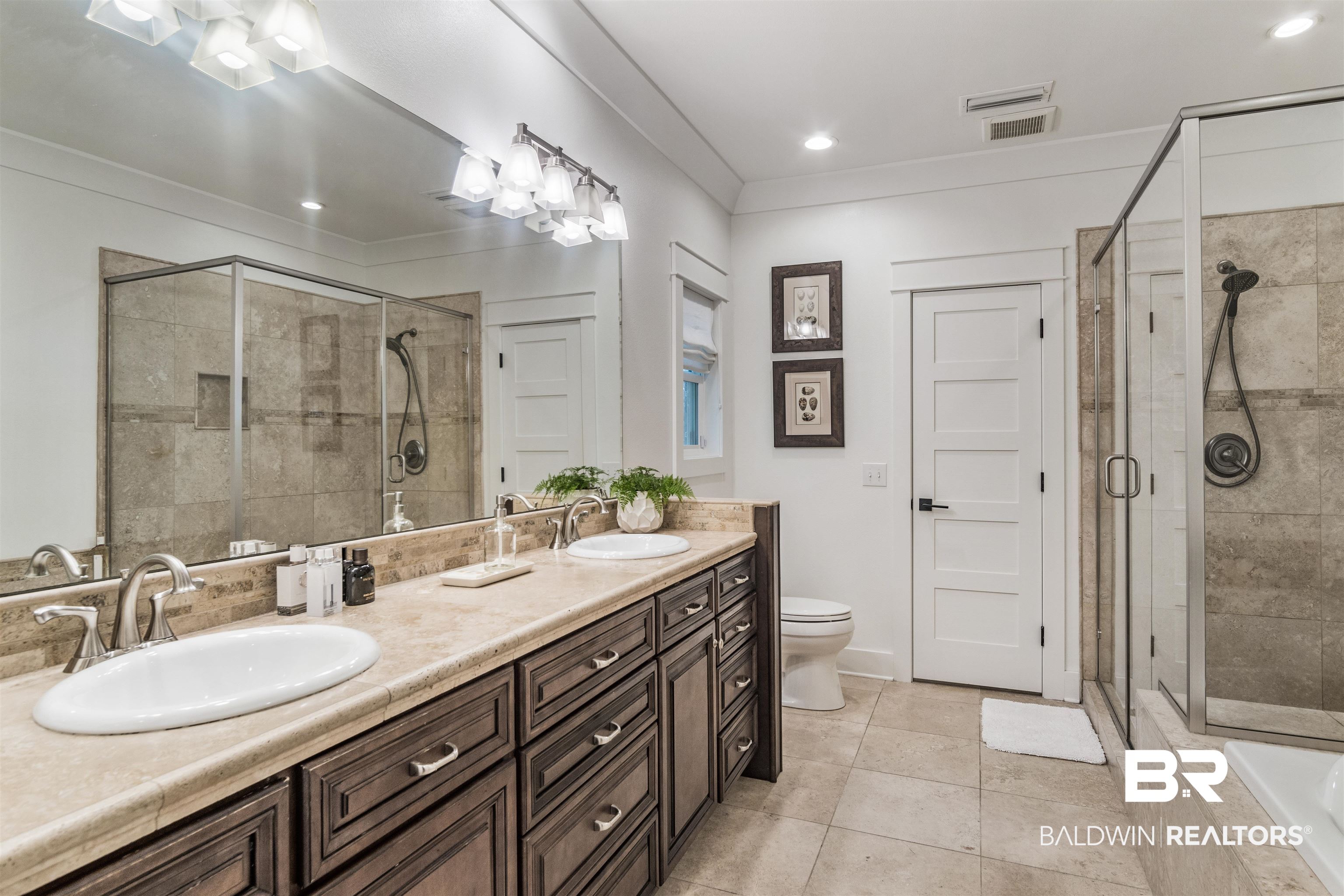 17561 County Road 55 Silverhill, AL 36576 - Photo 19 of 50 Owner's Bathroom