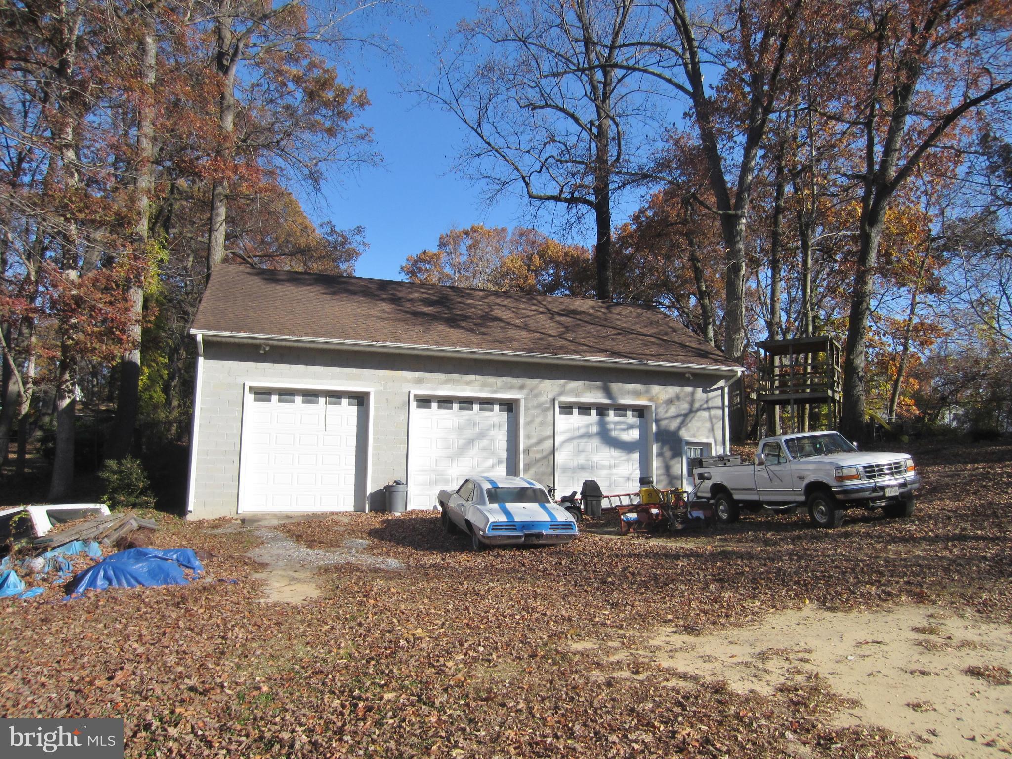 1512 Evergreen Road Severn, MD 21144 - Photo 18 of 27 3 Car Garage Workshop