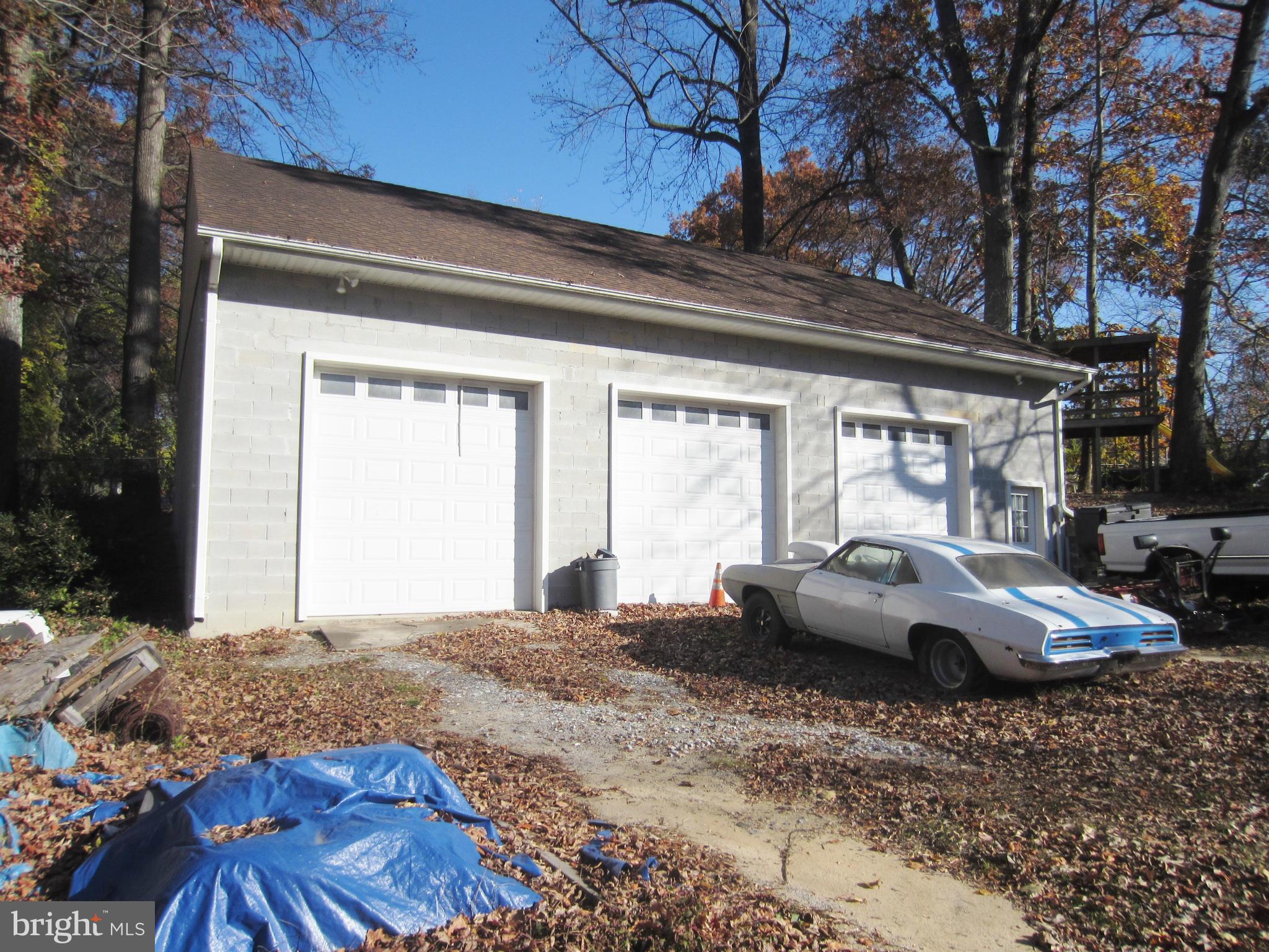1512 Evergreen Road Severn, MD 21144 - Photo 19 of 27 3 Car Garage Workshop