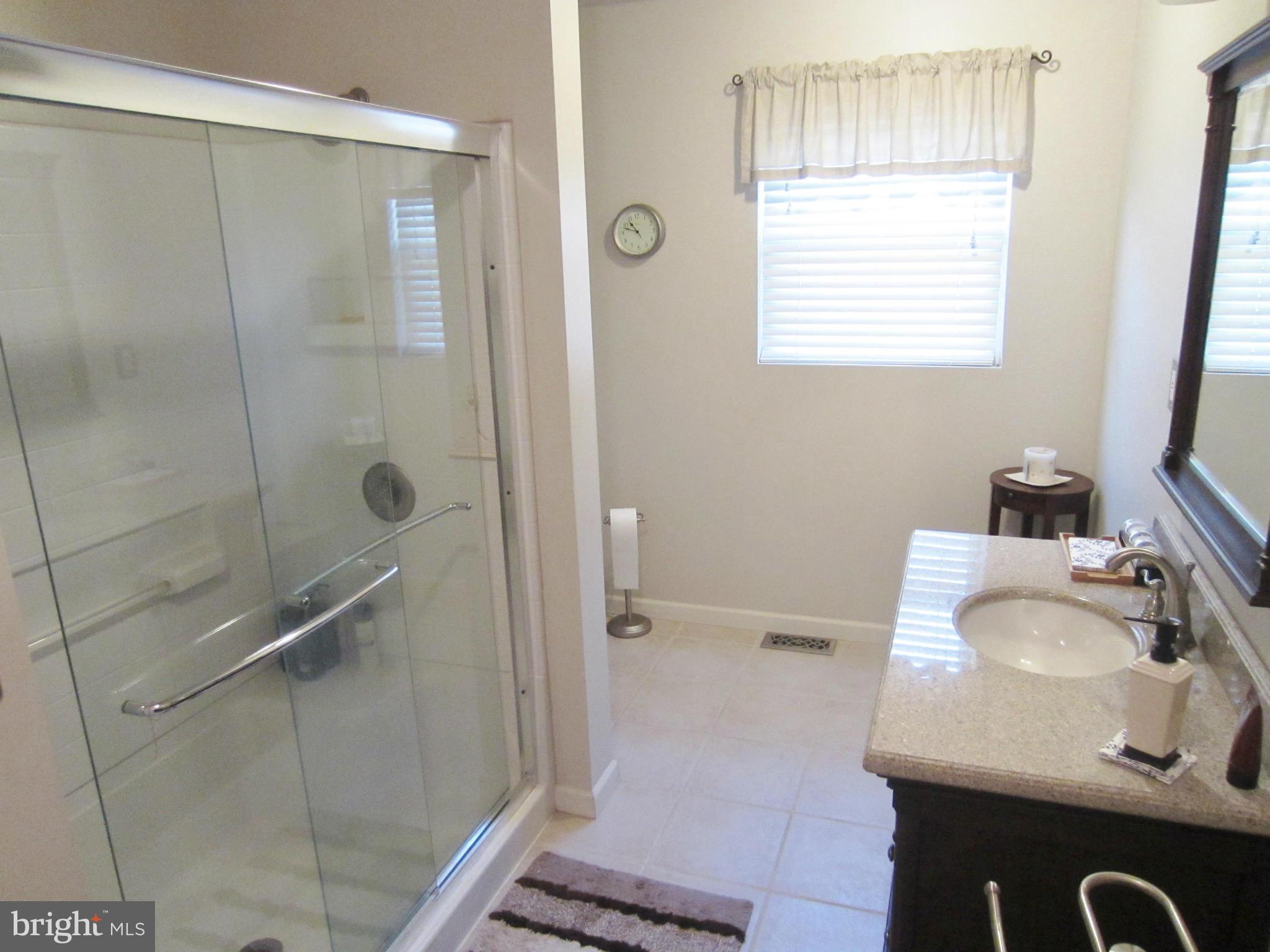 1512 Evergreen Road Severn, MD 21144 - Photo 7 of 27 Main Floor Bath