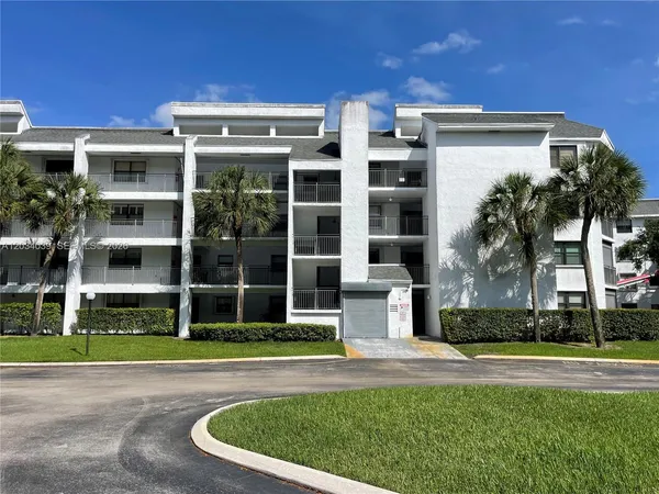 $305,000 | 16171 Blatt Boulevard, Unit 212, Weston, FL 33326