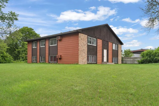 $850,000 | 2750 Euclid Avenue, Anoka, MN 55303