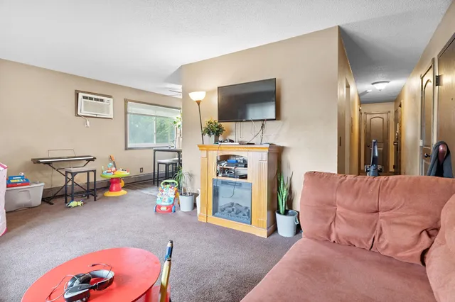 $850,000 | 2750 Euclid Avenue, Anoka, MN 55303