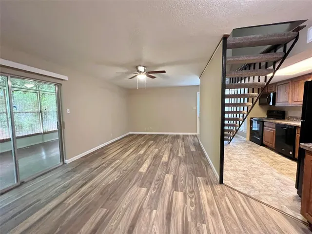 $2,050 | 907 South Bowen Road, Arlington, TX 76013