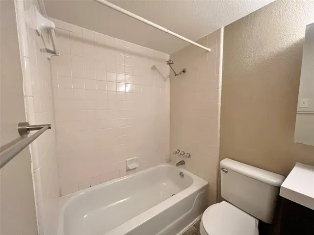 $2,050 | 907 South Bowen Road, Arlington, TX 76013