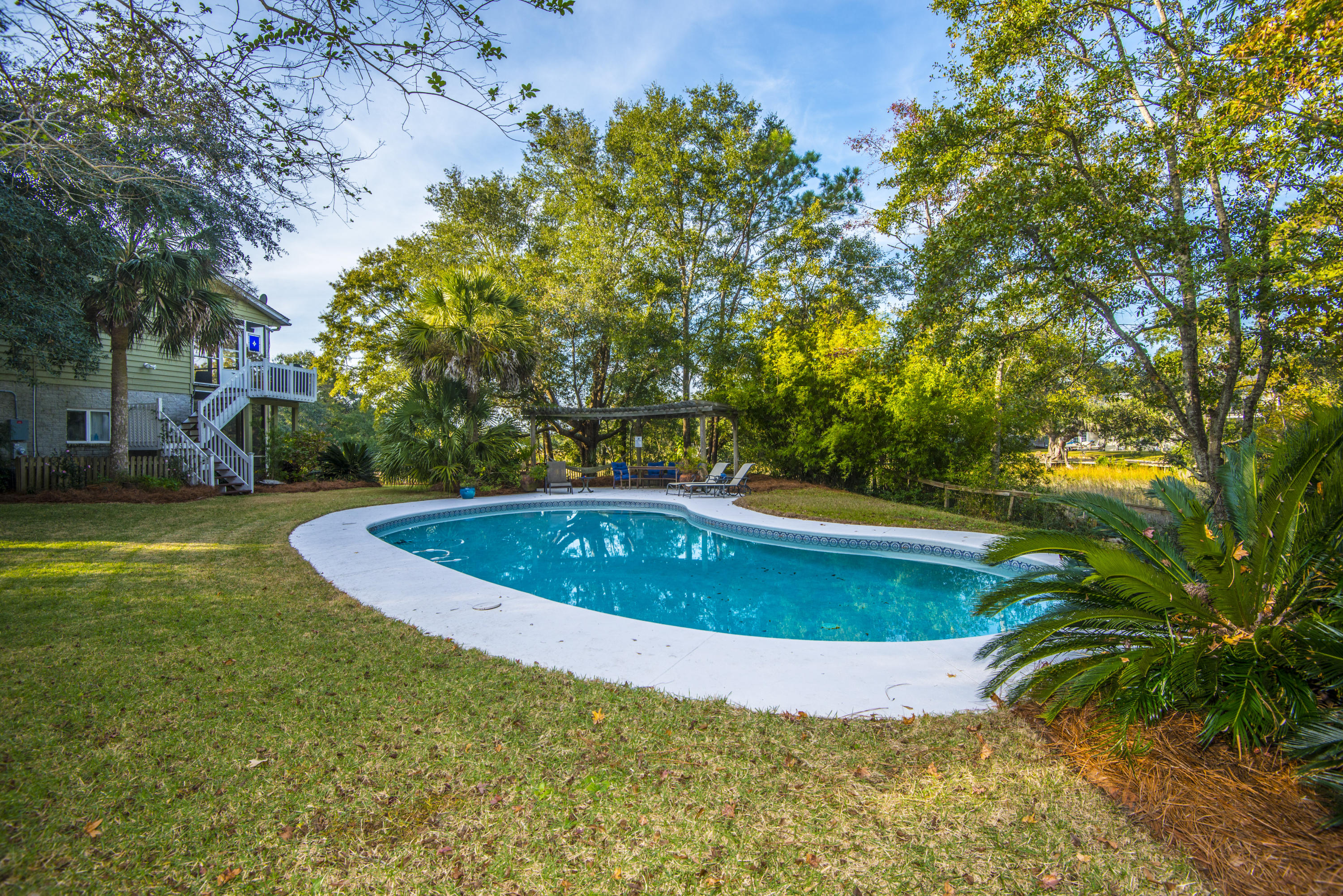 808 Milldenhall Road Mount Pleasant, SC 29464 - Photo 13 of 65 _DSC3895