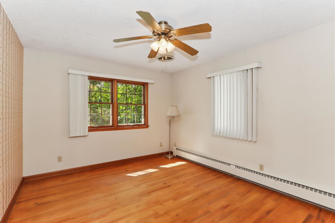 2018 Rochester Avenue Iowa City, IA 52245 - Photo 15 of 36 Gallery Image 15