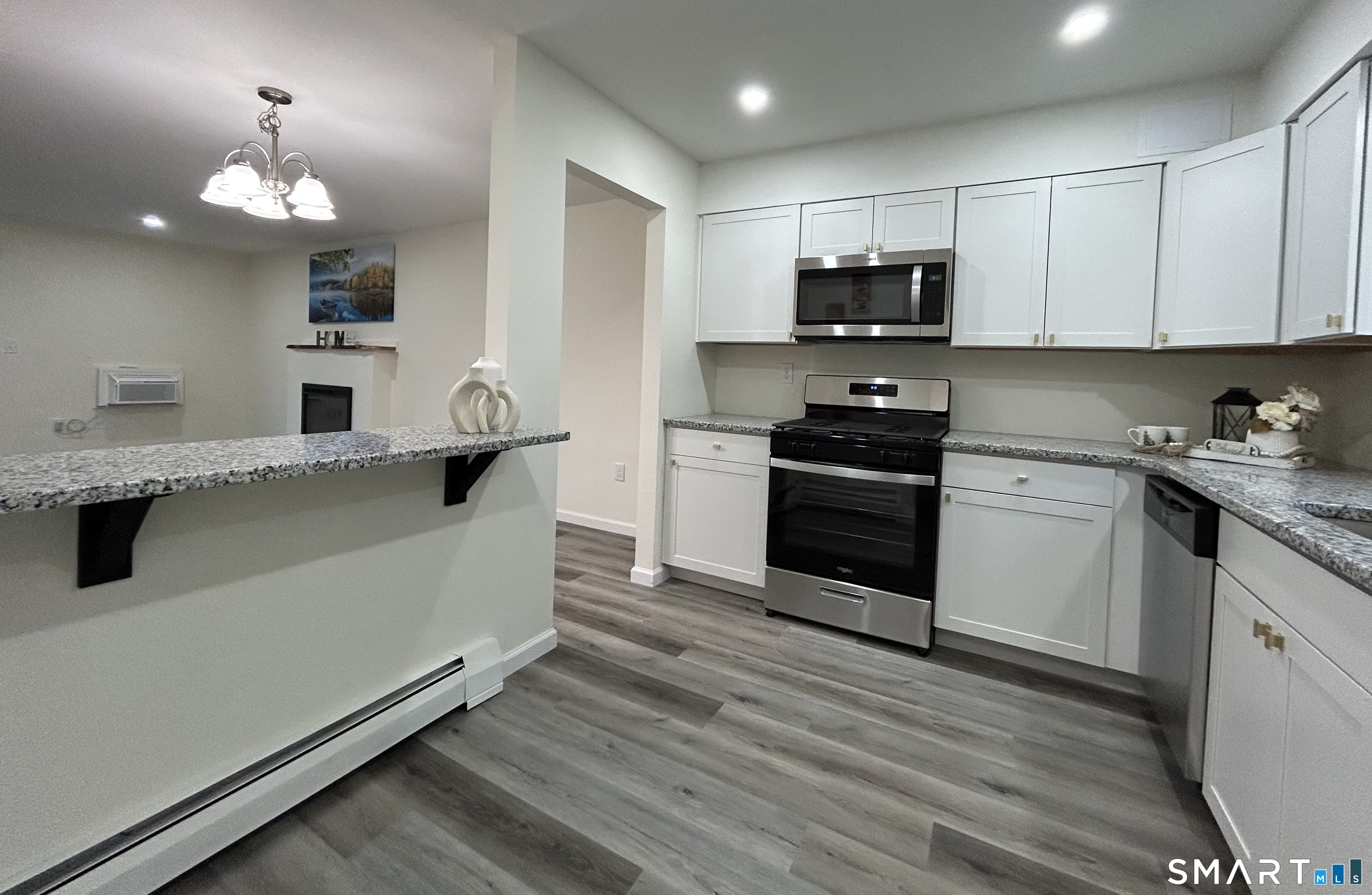 38 Sutton Place, Unit 38 Bloomfield, CT 06002 - Photo 25 of 39