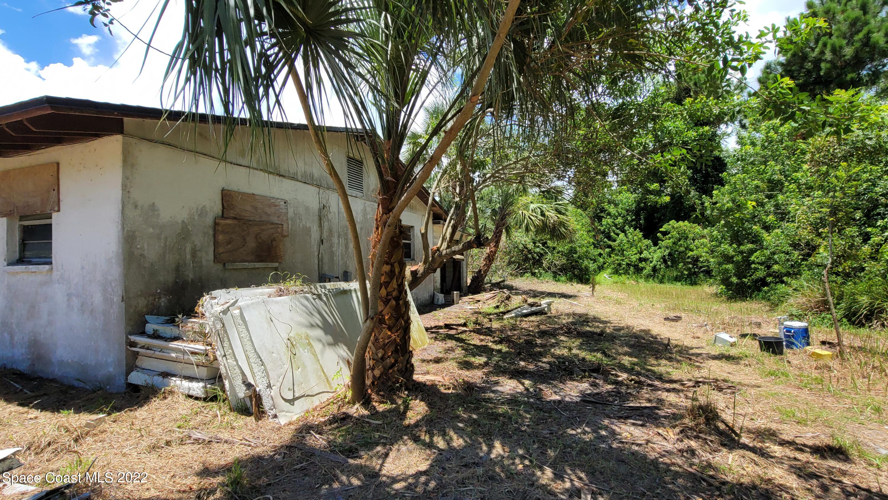 1910 Atz Road Malabar, FL 32950 - Photo 12 of 58 a view of backyard space
