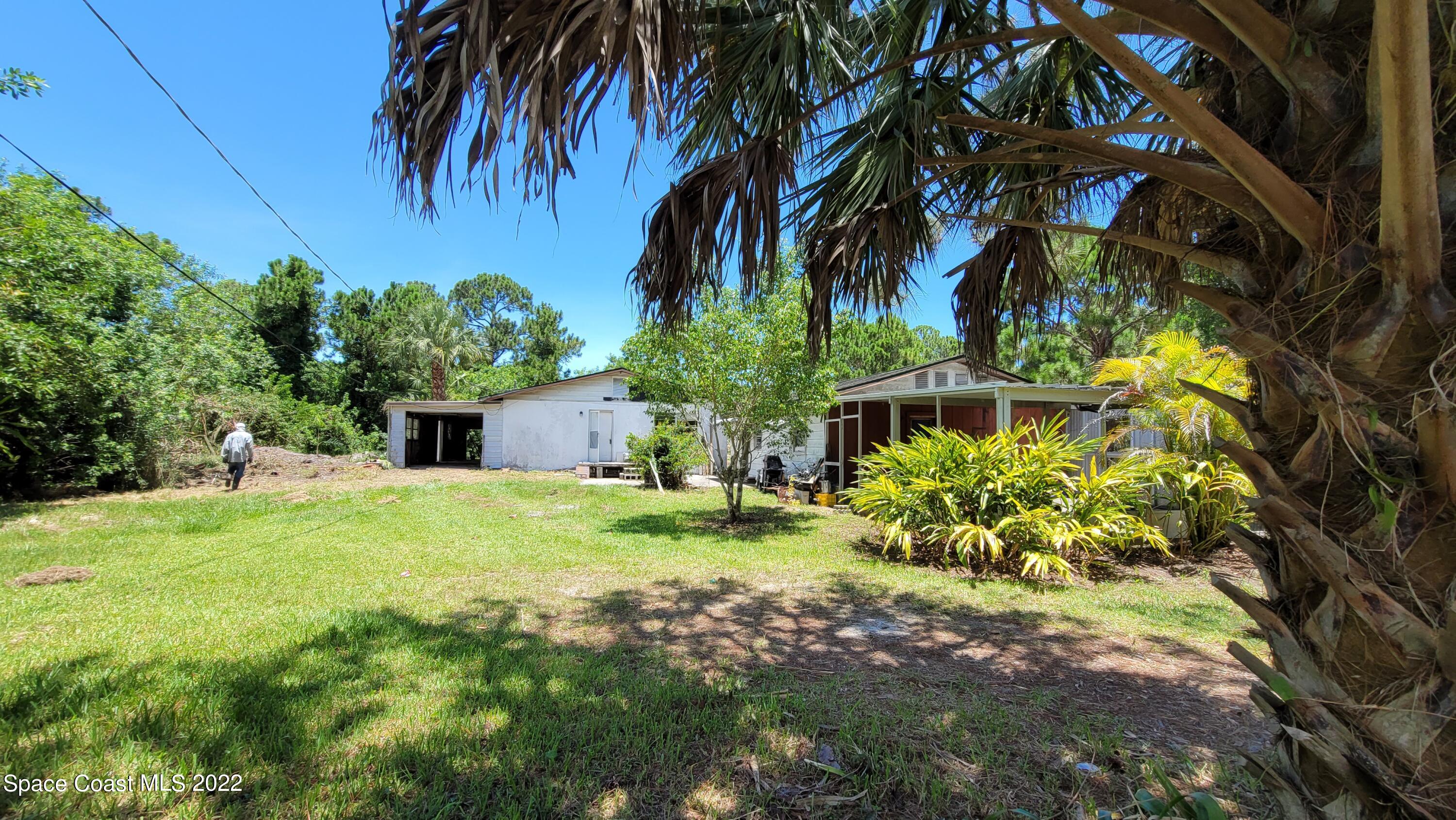 1910 Atz Road Malabar, FL 32950 - Photo 5 of 58 20220704_130102