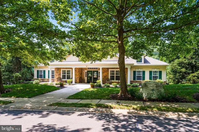 $405,000 | 120 Kingston Boulevard, Hamilton, NJ 08690