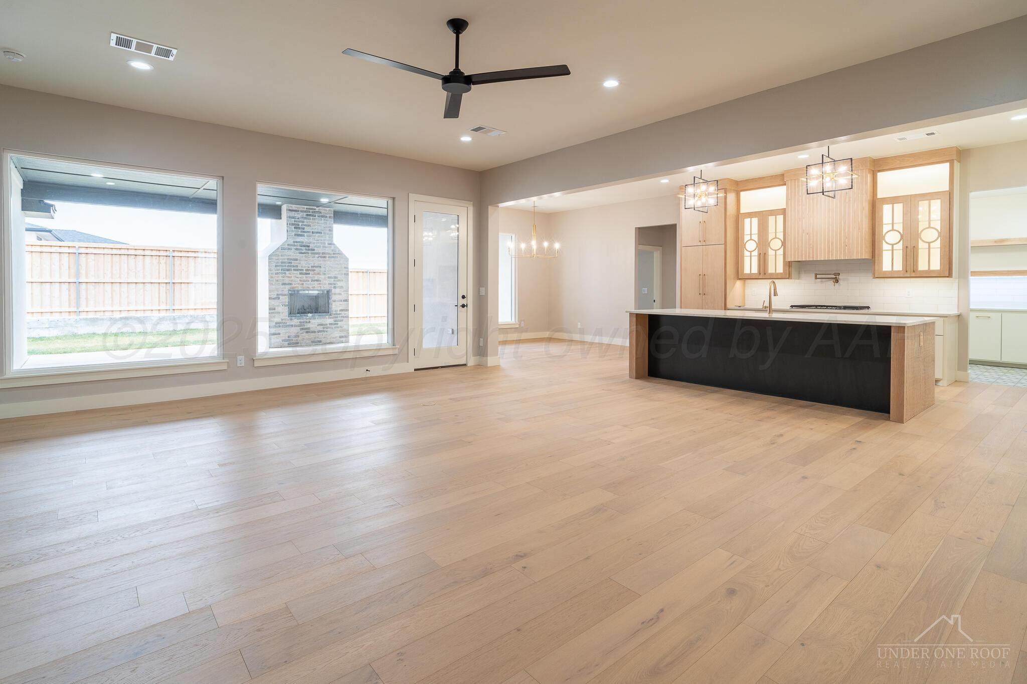 1207 Herring Ranch Road Amarillo, TX 79124 - Photo 30 of 68 Living Room