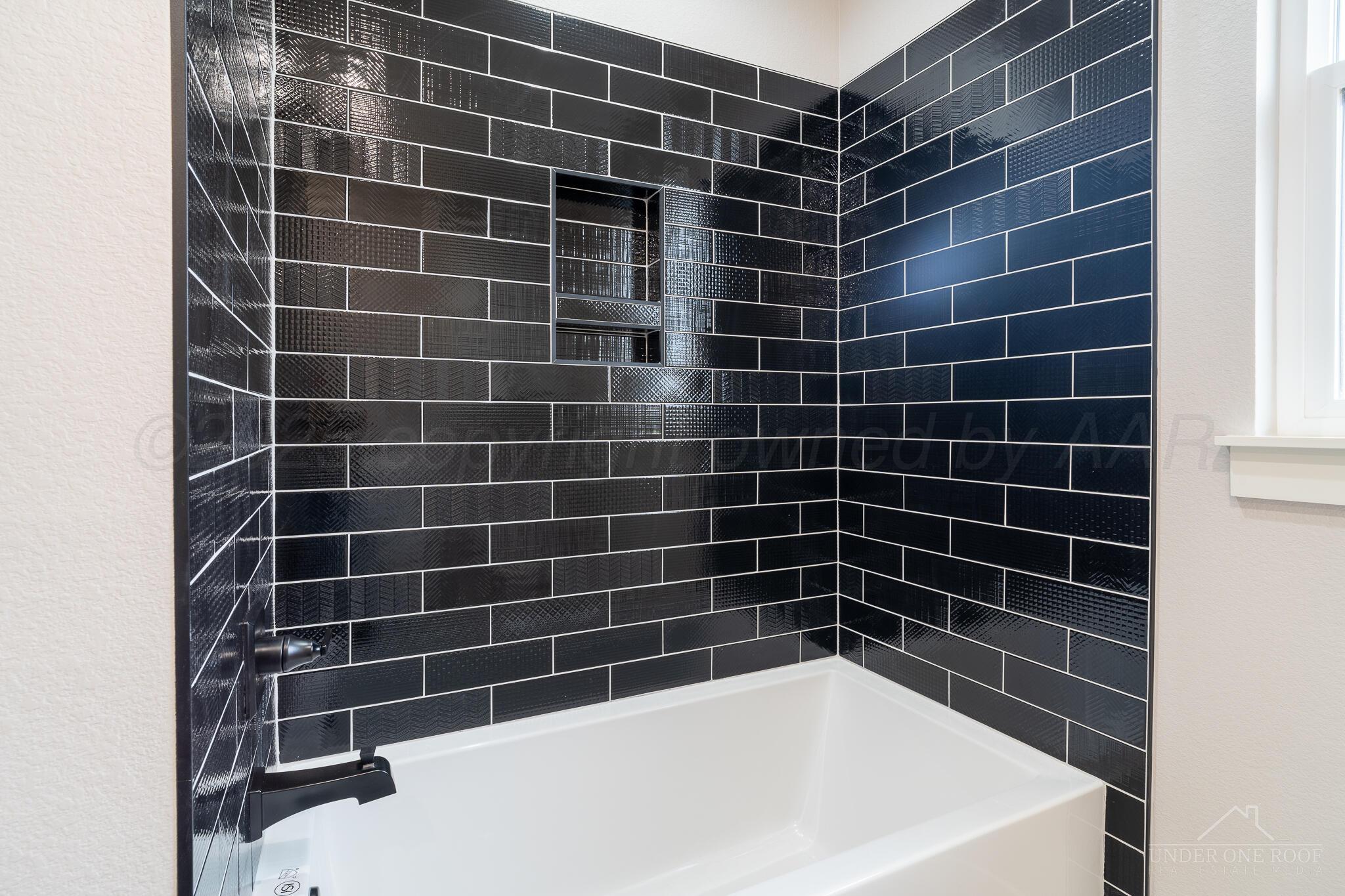 1207 Herring Ranch Road Amarillo, TX 79124 - Photo 51 of 68 Guest Bath