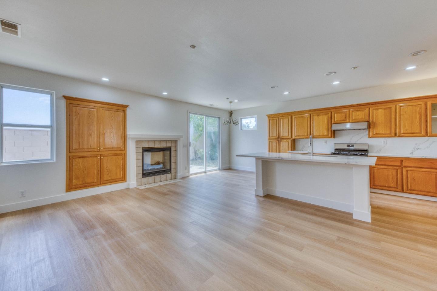 470 Cascade Way Salinas, CA 93906 - Photo 4 of 19