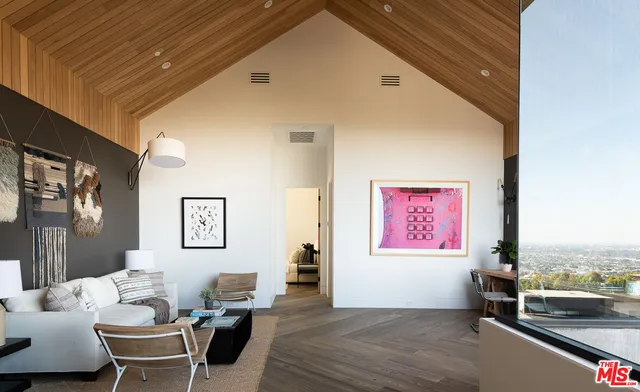 $39,500 | 1772 North Crescent Heights Boulevard, Los Angeles, CA 90069