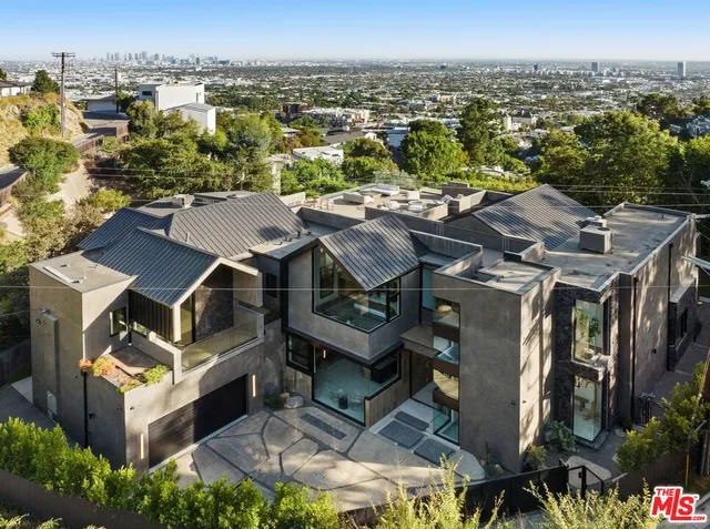 $39,500 | 1772 North Crescent Heights Boulevard, Los Angeles, CA 90069