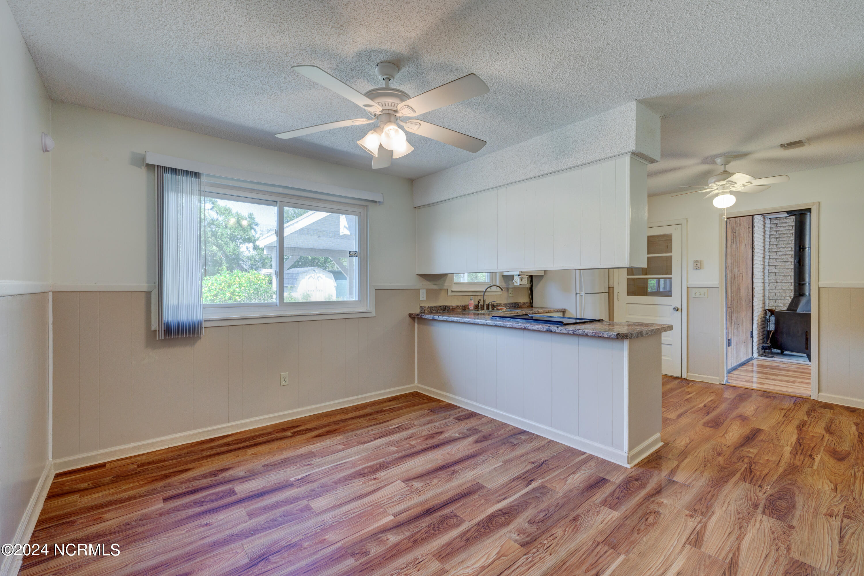 218 Cathay Road Wilmington, NC 28412 - Photo 16 of 45 DINING