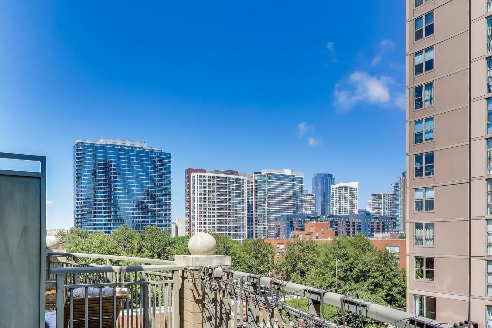 1111 South State Street, Unit A602 Chicago, IL 60605 - Photo 16 of 23 a view of balcony with city view