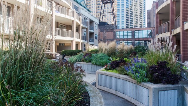 1111 South State Street, Unit A602 Chicago, IL 60605 - Photo 21 of 23 a view of a multi story building