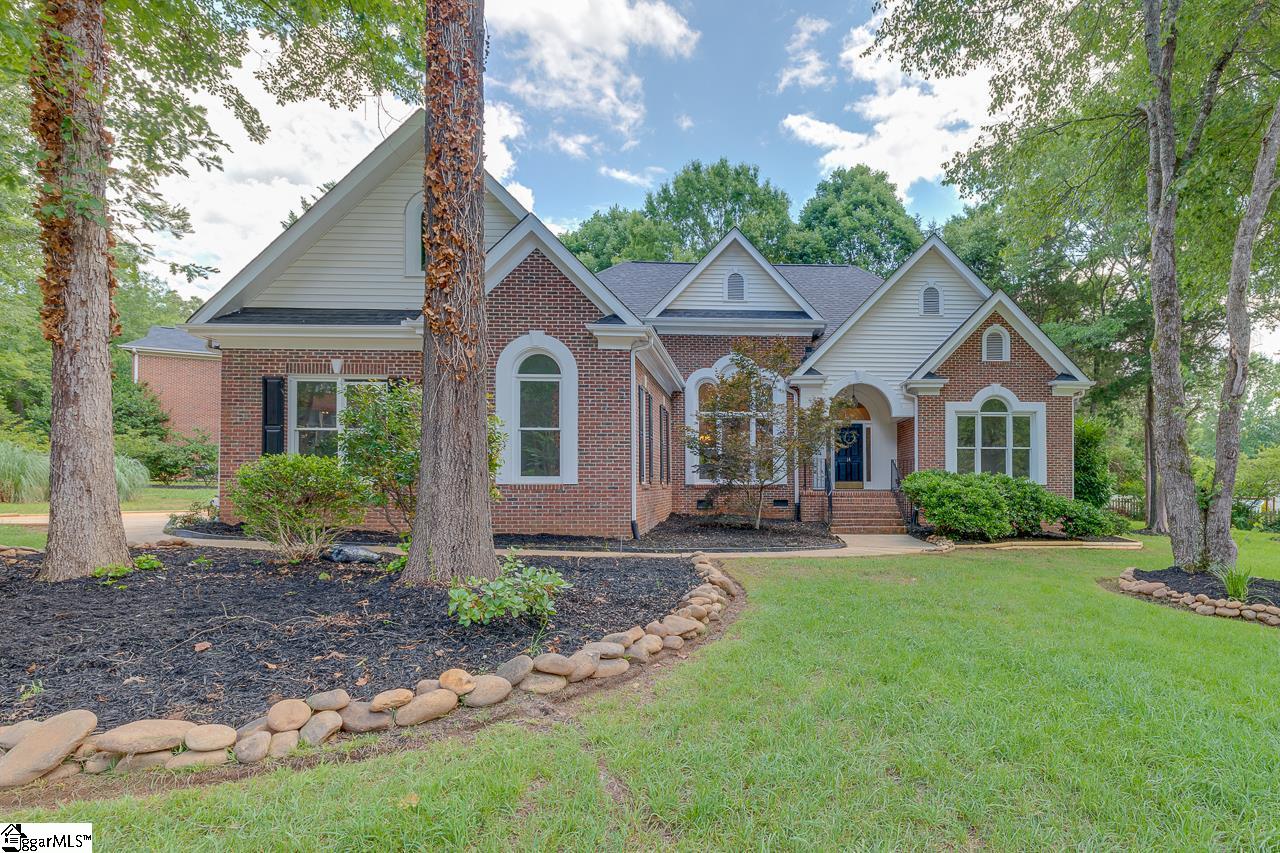 14 Springhaven Court Simpsonville, SC 29681 - Photo 1 of 36 Gallery Image 1