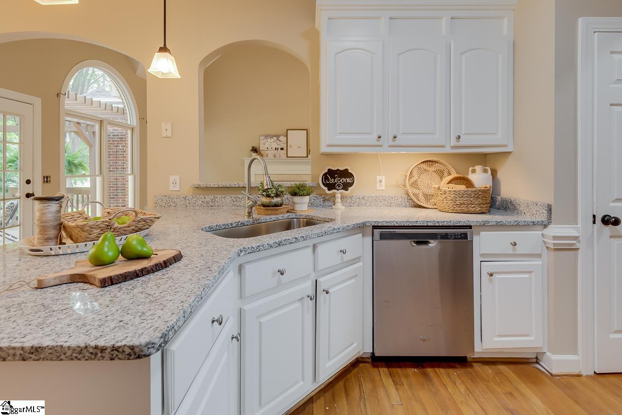14 Springhaven Court Simpsonville, SC 29681 - Photo 12 of 36 Gallery Image 12