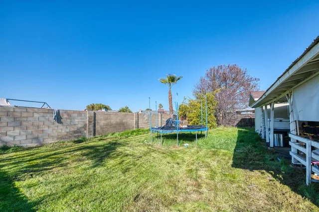 $379,000 | 2984 Homsy Avenue, Clovis, CA 93612