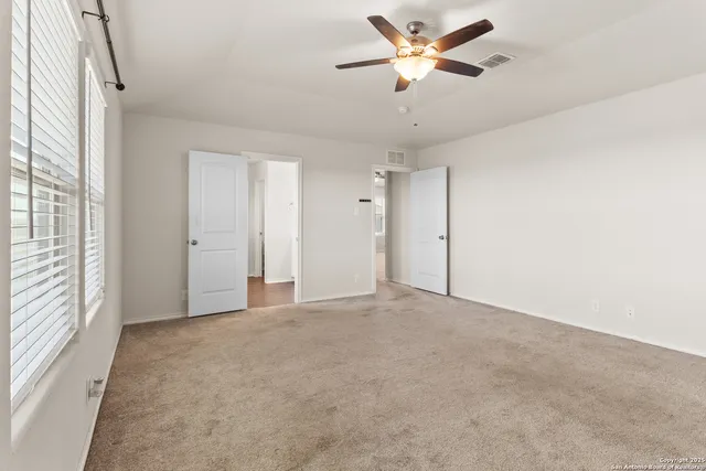 $2,585 | 6822 Titan Park, Converse, TX 78109