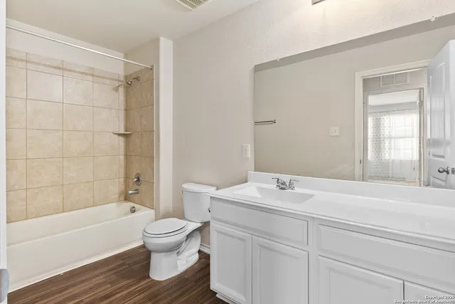 $2,585 | 6822 Titan Park, Converse, TX 78109