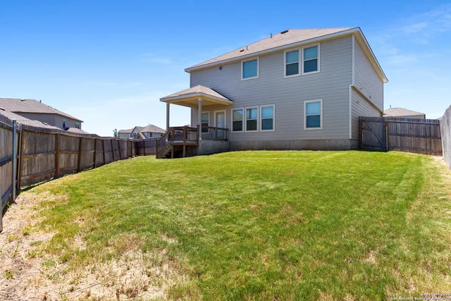 $2,585 | 6822 Titan Park, Converse, TX 78109