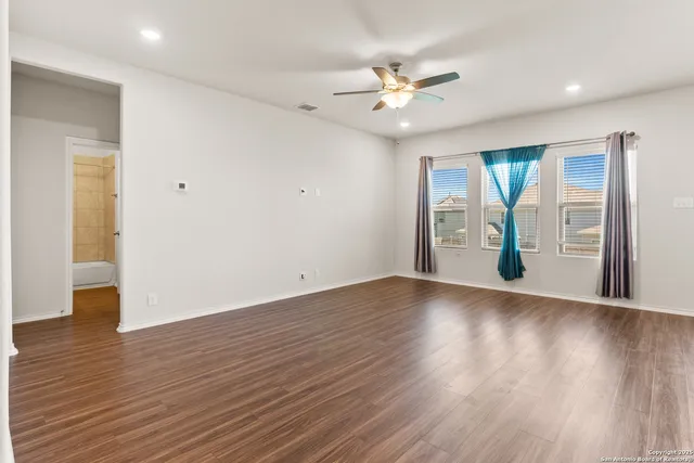 $2,585 | 6822 Titan Park, Converse, TX 78109