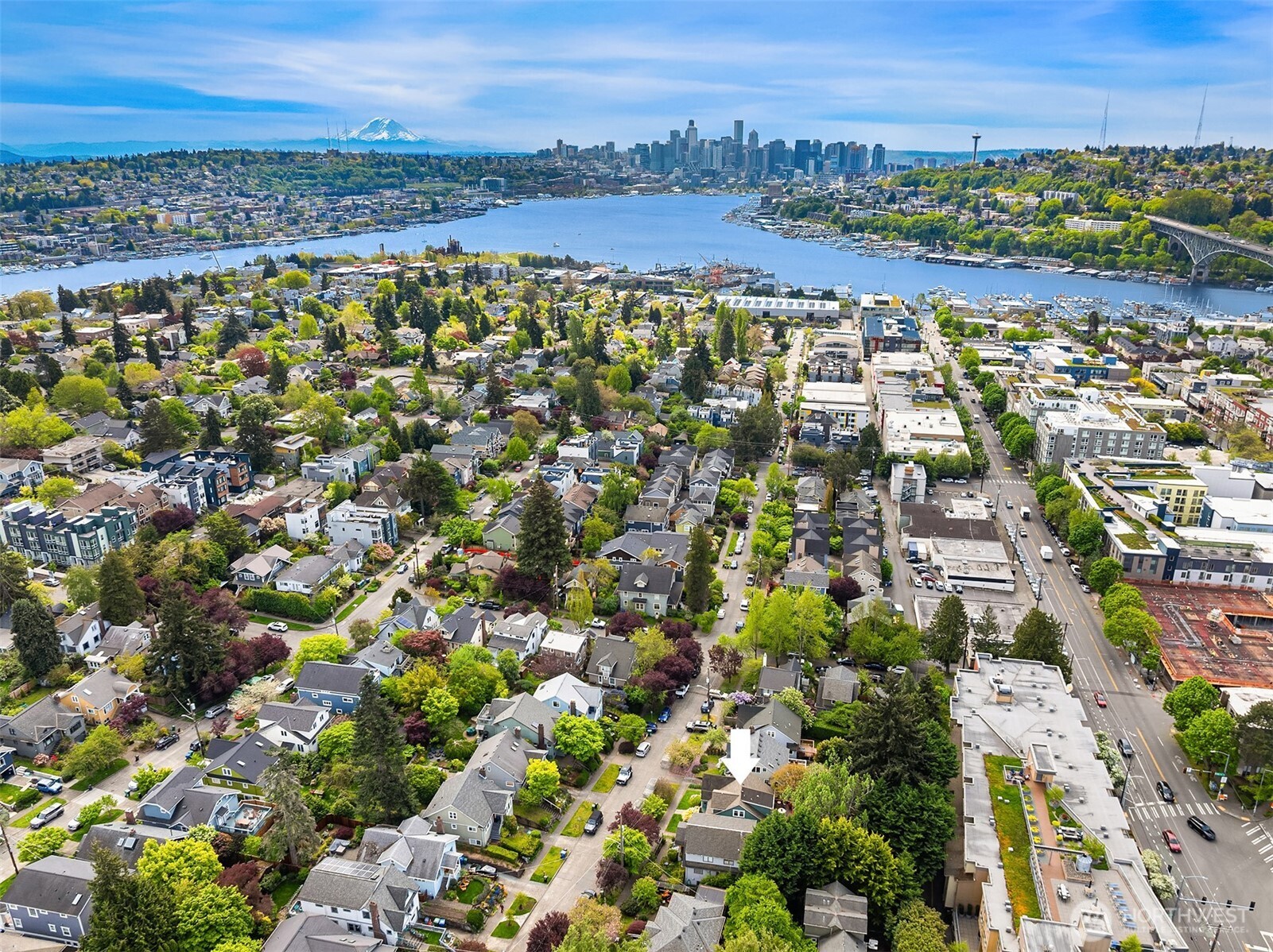 3917 Interlake Avenue North Seattle, WA 98103 - Photo 32 of 36 a view of a city