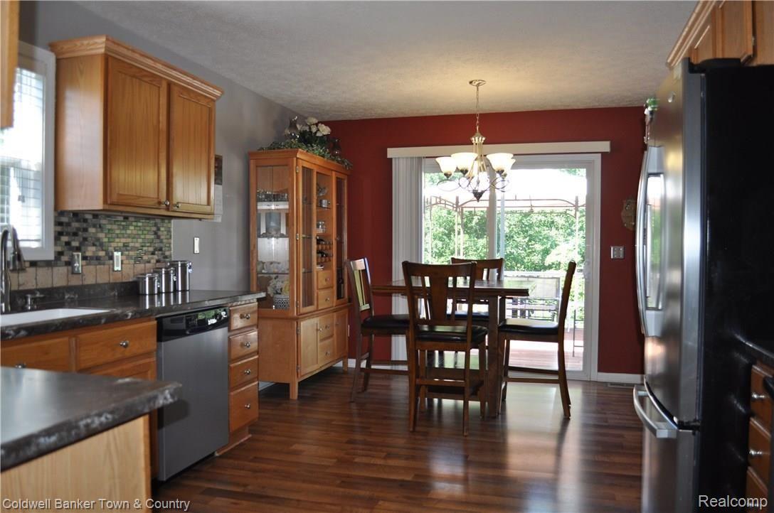 5155 Weller Road Gregory, MI 48137 - Photo 6 of 49 6.JPG